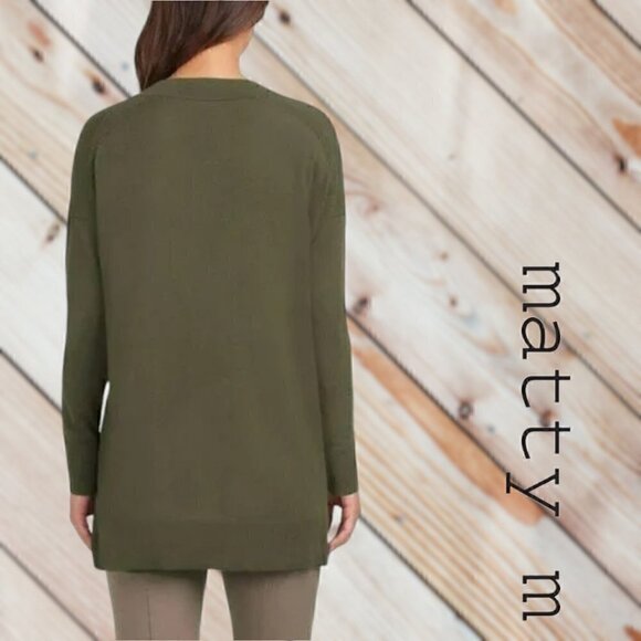 Matty M | Ladies' Lightweight V-Neck Sweater with Side Slits | Green | NWT - Picture 3 of 3